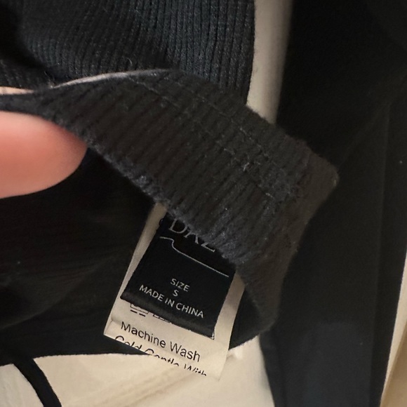 Black drawstring long sleeve - Picture 3 of 4